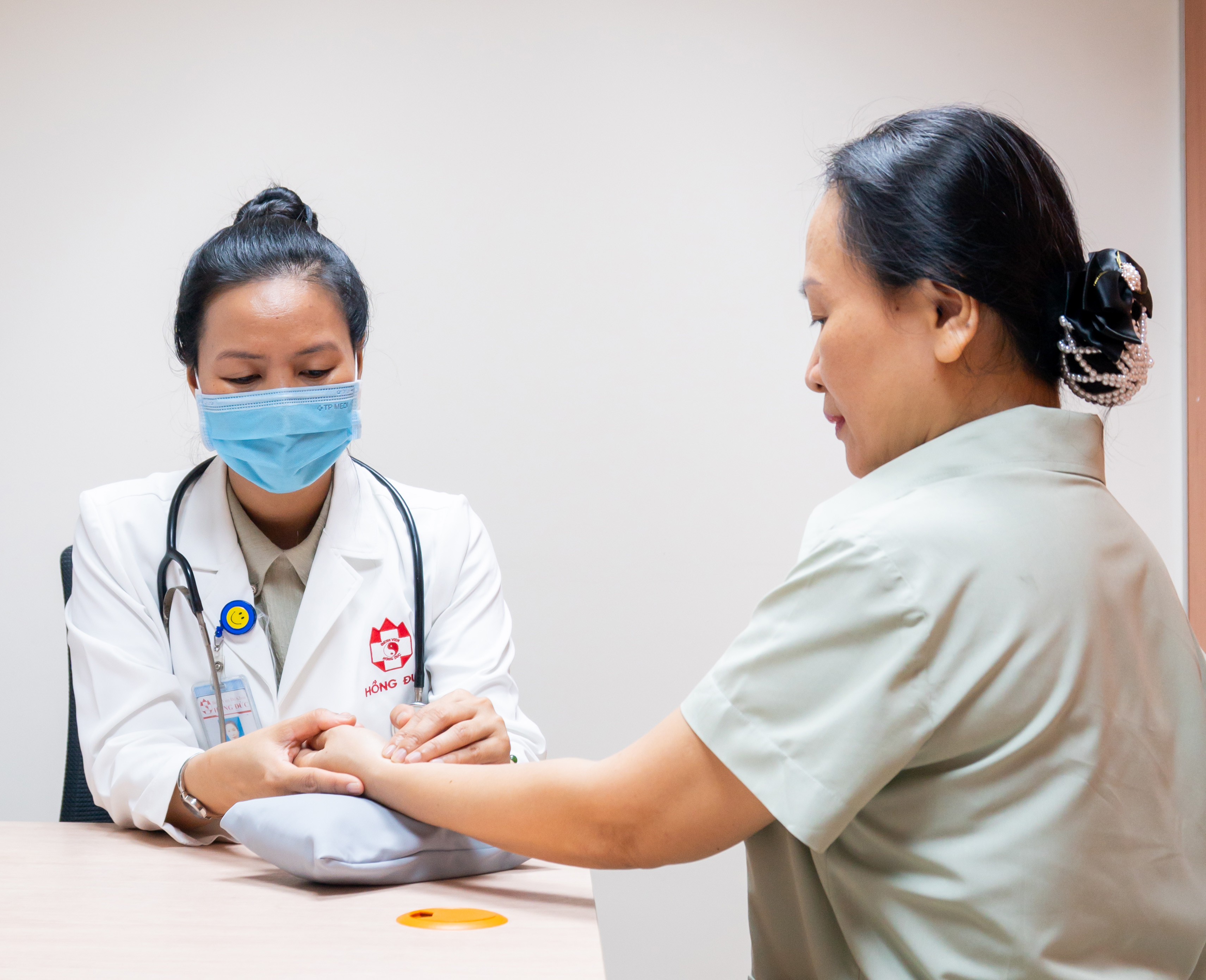 ĐÔNG Y 4.0: KHI CHỮA BỆNH LÀ MỘT SỰ THỤ HƯỞNG